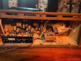 Vintage lampové rádio Videoton