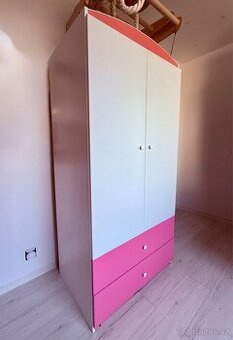 Dětská šatní skříň růžovo-bílá (187cm)