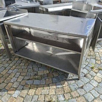 Nerezový stůl 3