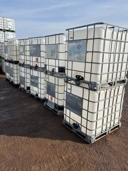 Nádrž na vodu 1000l - vyčištěný IBC kontejner