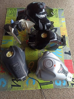 Nádrže benzínové na různé motorky