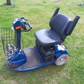 Elektricky invalidni voziík - 1