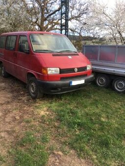 VW T4 Syncro s uzaverkou ACV 2.5tdi 75kW - na dily
