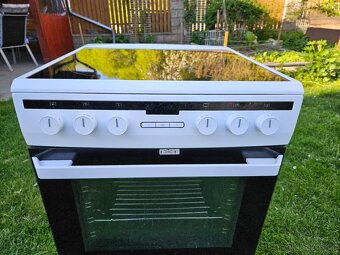Elektrický sporák AMICA SSA 6110 OCW