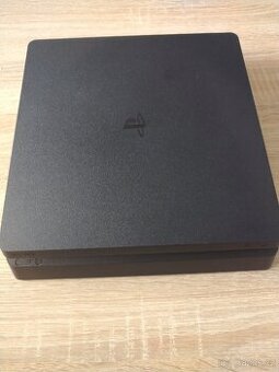 Sony PlayStation 4 PS4