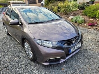 Honda Civic IX 1.8i VTEC - 1