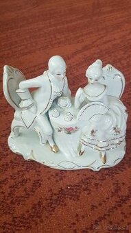 Porcelánové sošky , cca 18x14x10 cm