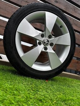 Alu kola 5x112 r17 s pneu (denom1)
