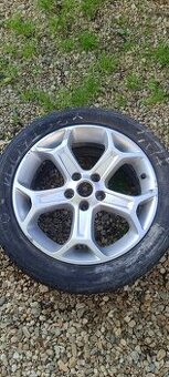 BMV 235/45 r17