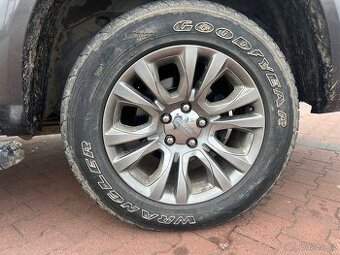 Pneu 275/60r20 114t - 1