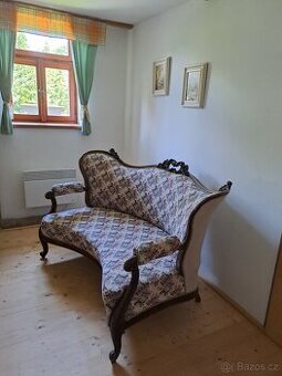 Zámecká sofa