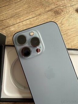 iPhone 13 Pro 256GB – Sierra Blue – TOP stav + příslušenství