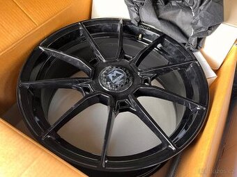 ALU kola Motec Ultralight EVO MCR5, 5x112, 8x19, ET48