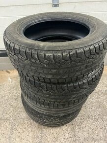 Zimni pneumatiky Pirelli 215/60/17