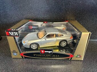 Porsche 911 Carrera 1997 1:18