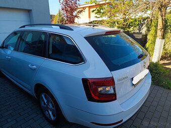 Octavia 3 Combi 1,6 TDI DSG Style Navi LED bila perlet 2017