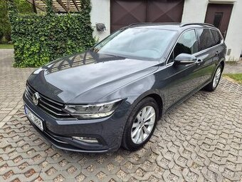 VW Passat Variant B8 FL• 2.0TDi 110kw DSG • 2021 • 360° •ACC