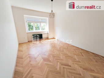 Světlý byt 2+1 s balkonem, 62 m2 + 2,9 m2 balkon, 1.patro, O