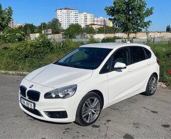 BMW 218d, 175000km /automat/