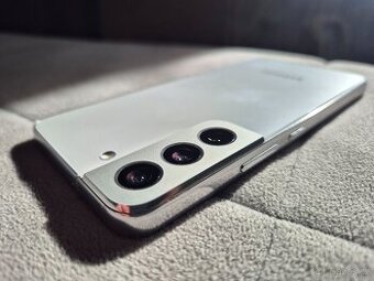Samsung Galaxy S22