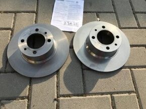 Lada Vaz Žigulik,přední brzdové kotouče ,Tel 608 445 411