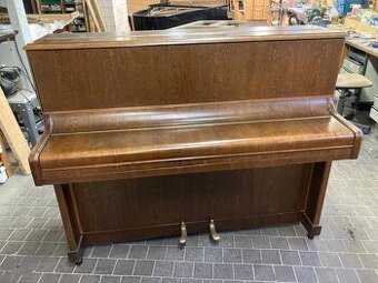 Pianino August Förster