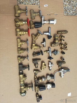 mosazné armatury a fitinky