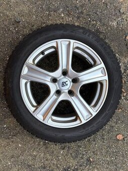 Goodyear Ultragrip 9 205/55/16