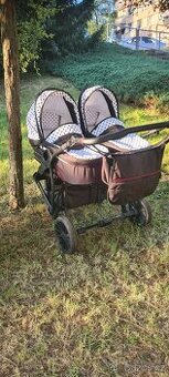 kočárek pro dvojčata