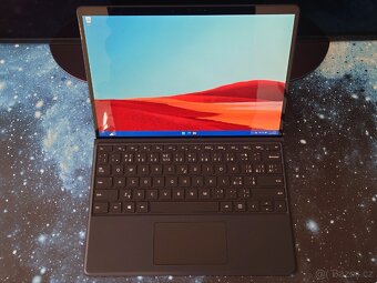 Surface Pro X + keyboard CZ/SK