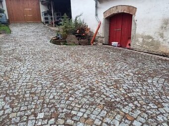 Žulové kostky 8/11