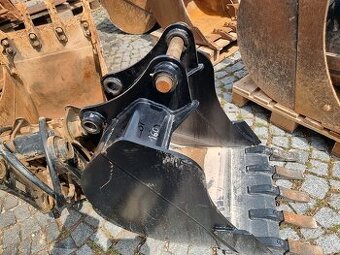 Lžíce nová 600mm na JCB 6-10t (3CX, 4CX, 86C, 85C atd.)