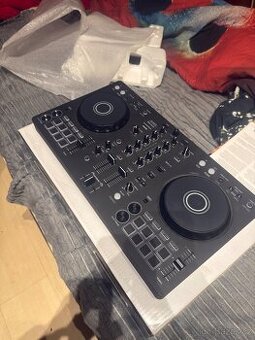 Pioneer FLX4 DJ MiDi Kontrolér