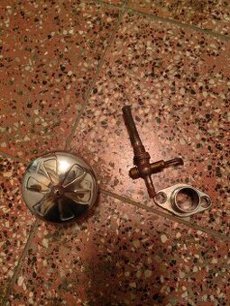 Jawa perak filtr a kohout