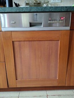 prodám myčku AEG Favorit F65080IM - 1