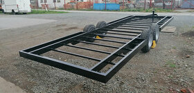 Obytný dům, podvozek, ocelové pergoly.