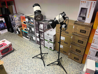 Fluorescentní lampy se stativem