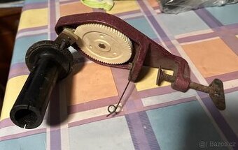 Starý navíječ vlny příze