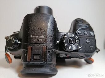 Panasonic GH4 (pouze tělo)