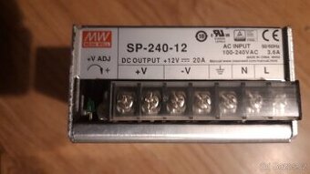 Napájací zdroj na 12V
