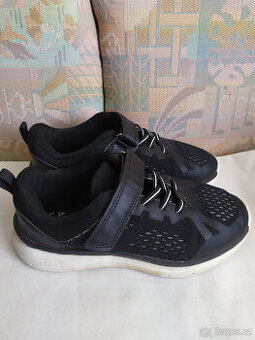 DĚTSKÉ ČERNÉ BOTASKY NA SUCHÝ ZIP VEL.32