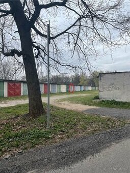 Pronájem garáže Pardubice Semtín