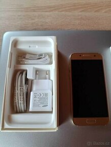 Samsung Galaxy A3 Gold, obal, příslušenství - 1