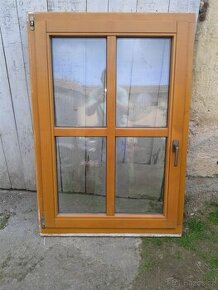 2 kusy - Dřevěné okno 88 x 128 cm