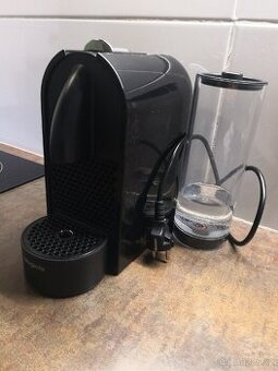 NESPRESSO De'Longhi U EN110.B + 93 kapslí