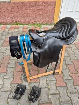 VYTRVALOSTNÍ SEDLO ZALDI RAID BEREBER
