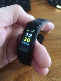 Nový UMAX U-Band 116 HR