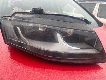 Přední originál pravé světlo na Audi A4B8