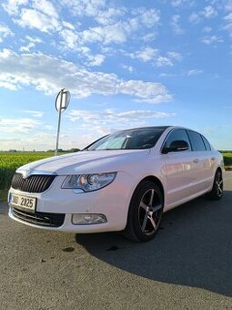 Škoda Superb sedan 2.0 TDI 125kw manual
