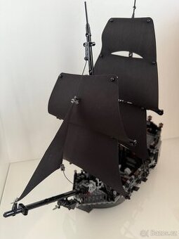 Lego set 4184 Černá perla